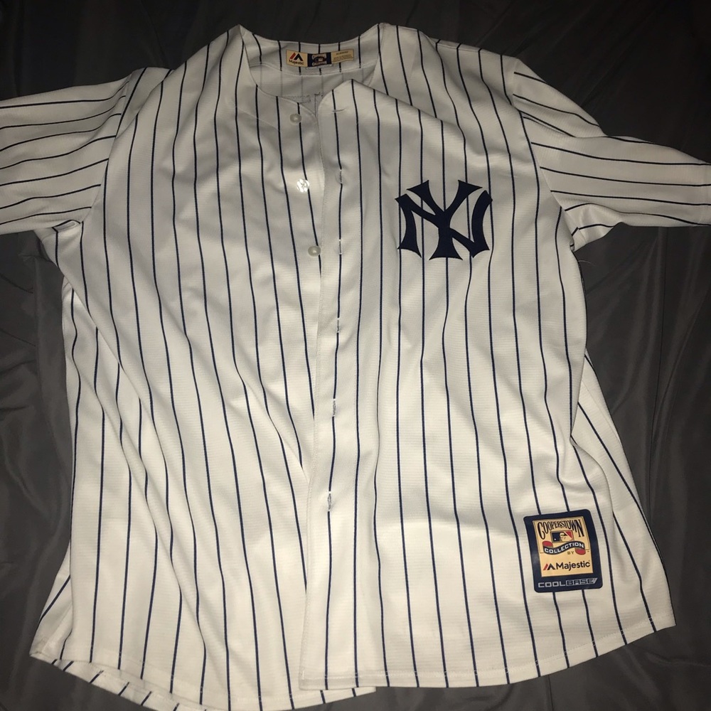 N.Y Mantle jersey size XL